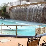 فندق Kapolos لوترا إديبسو